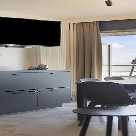 Apartment In With Stunning Sea View