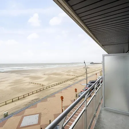 In With Stunning Sea View Lägenhet