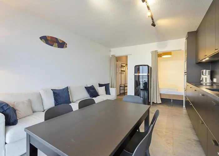 In With Stunning Sea View Apartmán *